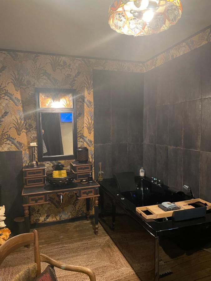 Cosy Central House With Luxury Jacuzzi Bath هيسدين المظهر الخارجي الصورة
